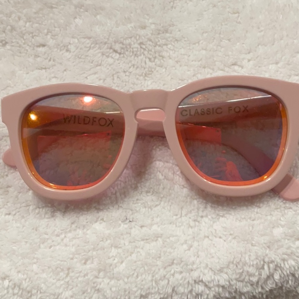 WILDFOX PINK CLASSIC FOX SUNGLASSES GOLD MIRROR LENS